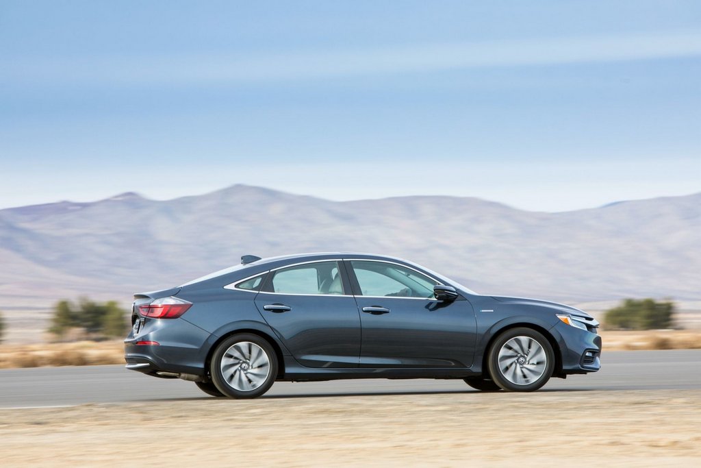 Третє покоління гібридного седана Honda Insight