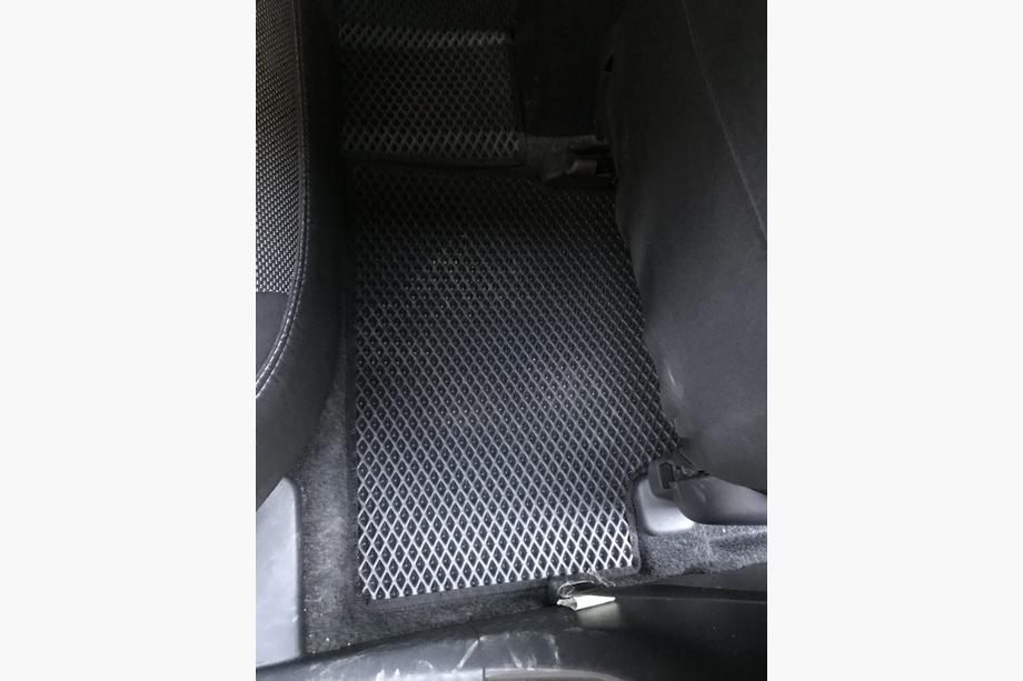 Toyota Corolla 2007-2013 рр. Килимки EVA (чорні) Фото 4