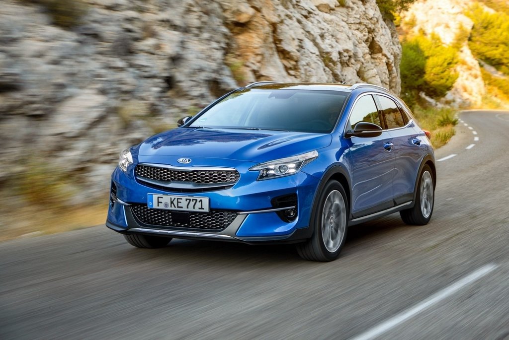 Огляд хетчбека підвищеної прохідності KIA Xceed