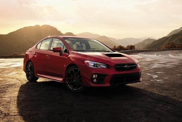 Оновлений спортивний седан Subaru WRX Фото 2