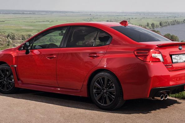 Оновлений спортивний седан Subaru WRX Фото 3