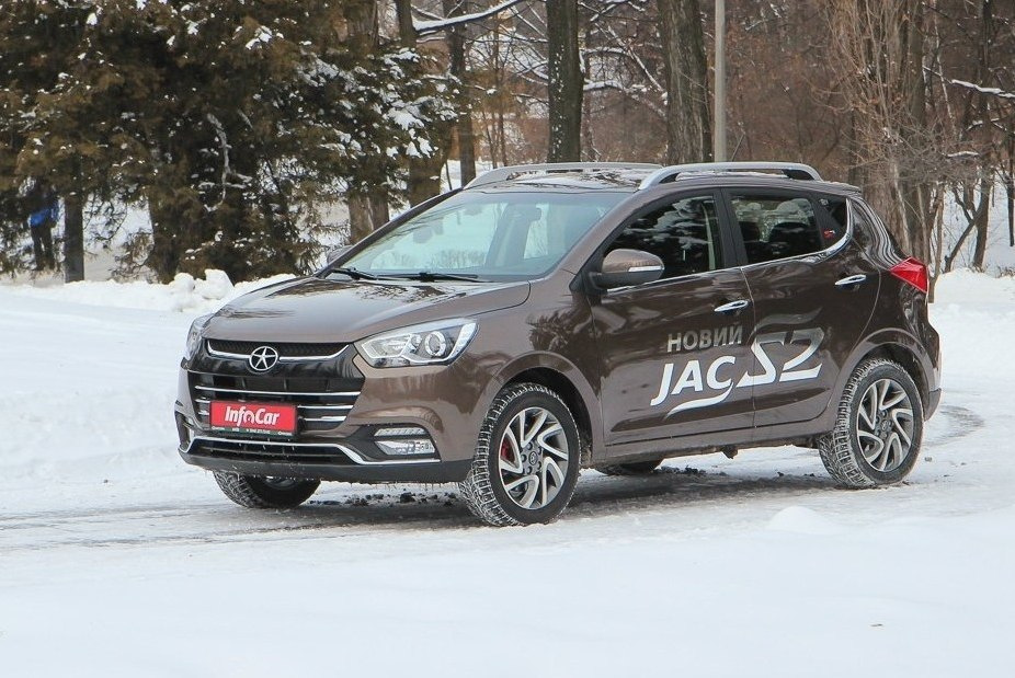 Огляд субкомпактного кросовера JAC S2