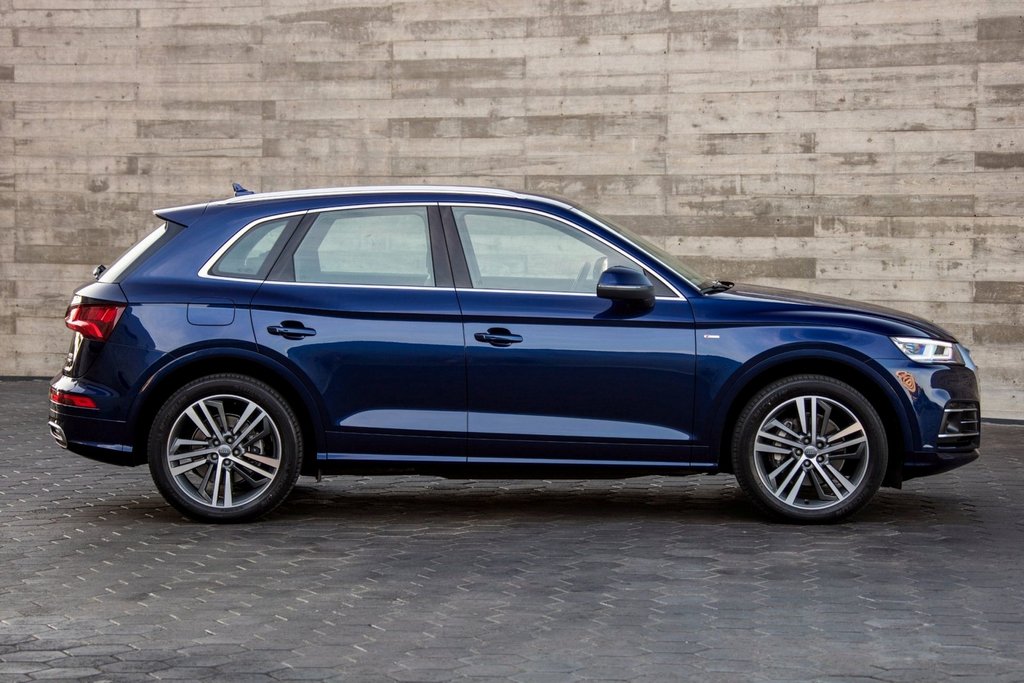 Друге покоління компактного кросовера Audi Q5