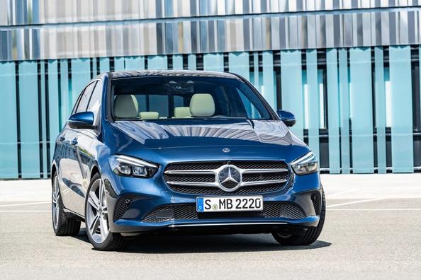 Субкомпактвэн третього покоління Mercedes-Benz B-Class Фото 3