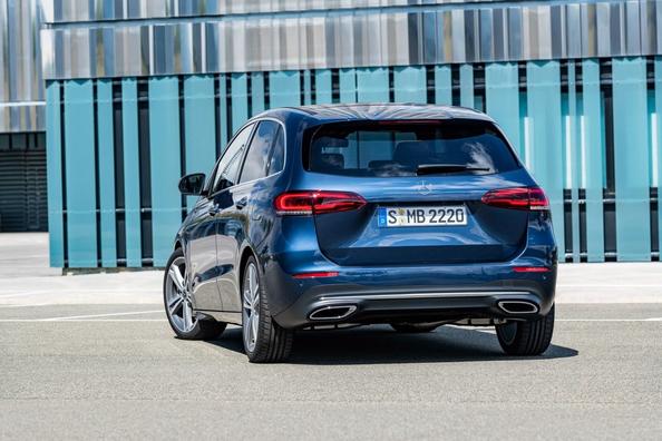 Субкомпактвэн третього покоління Mercedes-Benz B-Class Фото 5