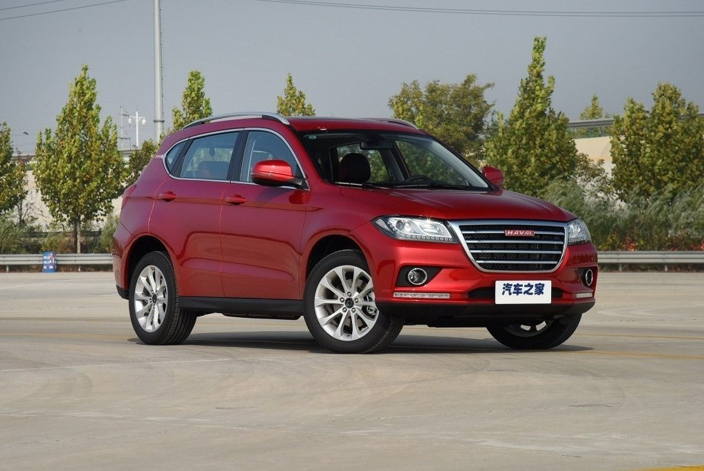 Огляд компактного кросовера Haval H2
