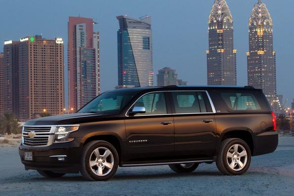 Огляд крупноразмерного позашляховика Chevrolet Suburban Фото 3