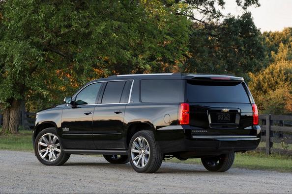 Огляд крупноразмерного позашляховика Chevrolet Suburban Фото 10
