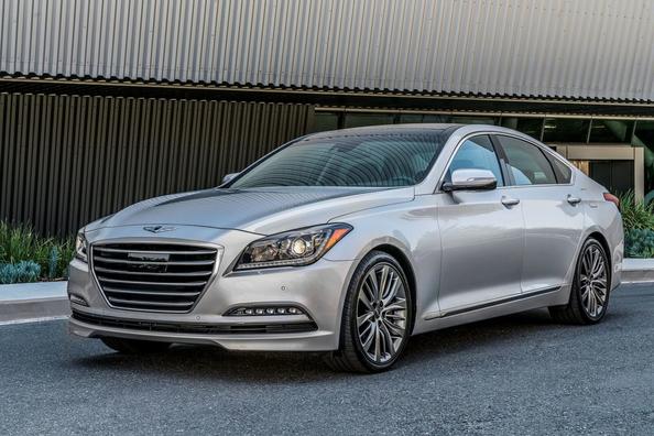 Огляд преміального седана Hyundai Genesis G80 Фото 12