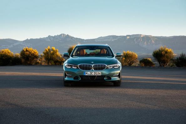 Сьоме покоління універсала BMW 3-Series Touring Фото 2