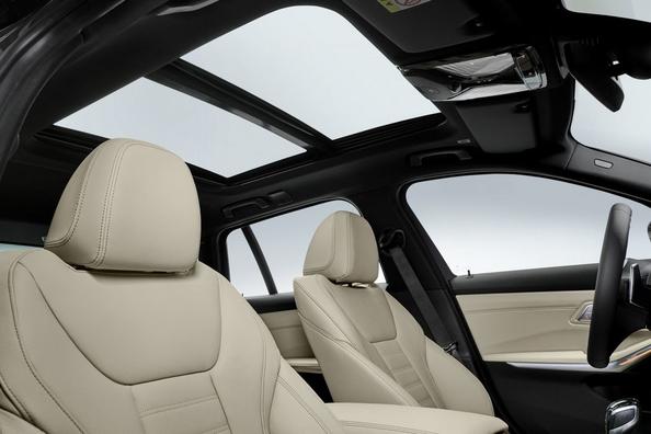 Сьоме покоління універсала BMW 3-Series Touring Фото 9