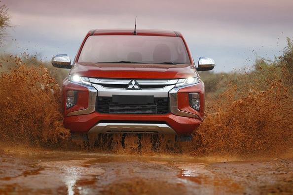 Огляд оновленого пікапа Mitsubishi L200 Фото 1