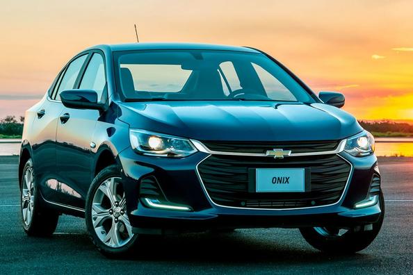 Огляд бюджетного компактного седана Chevrolet Onix Фото 3