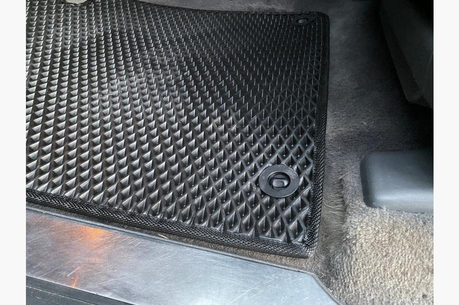 Toyota Land Cruiser 200 2007-2021 рр. Поліуретанові килимки (2007-2012, EVA, чорні) Фото 2