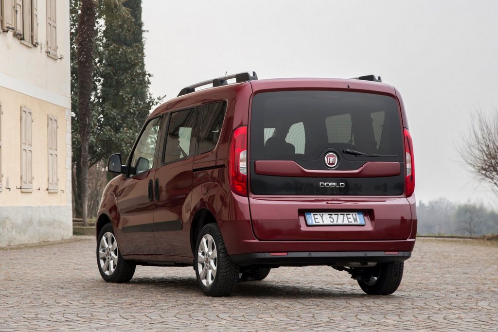 Огляд оновленого компаквэна Fiat Doblo