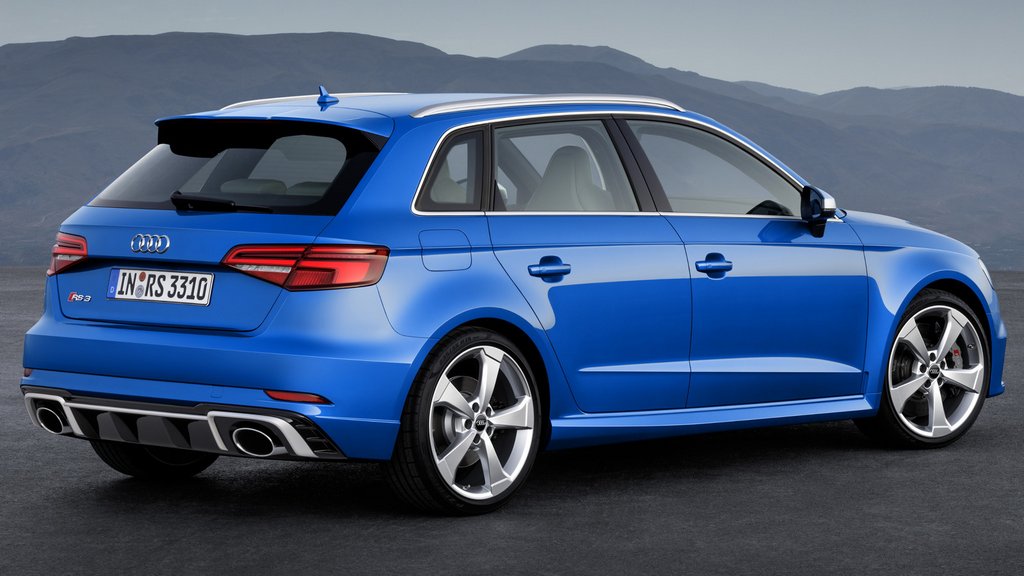 Огляд зарядженого повнопривідного хетчбека Audi RS3 Sportback