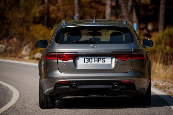 Огляд преміального універсала Jaguar XF Sportbrake Фото 10