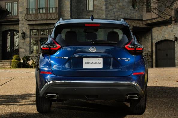 Огляд оновленого середньорозмірного кросовера Nissan Murano Фото 4