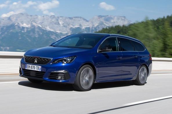 Огляд оновленого універсала Peugeot 308 SW Фото 9
