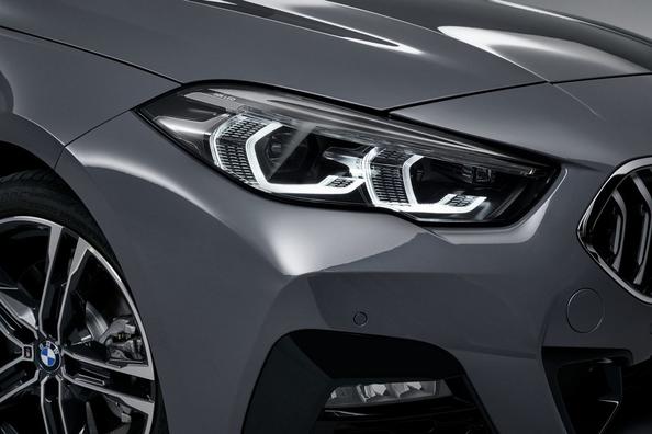 Огляд компактного седана BMW 2 Series Gran Coupe Фото 6