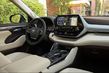 Нове покоління кросовера Toyota Highlander фото 11