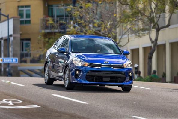 Четверта генерація компактного седана KIA Rio