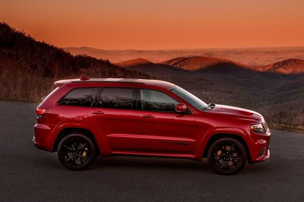 Огляд преміального позашляховика Jeep Grand Cherokee Фото 3