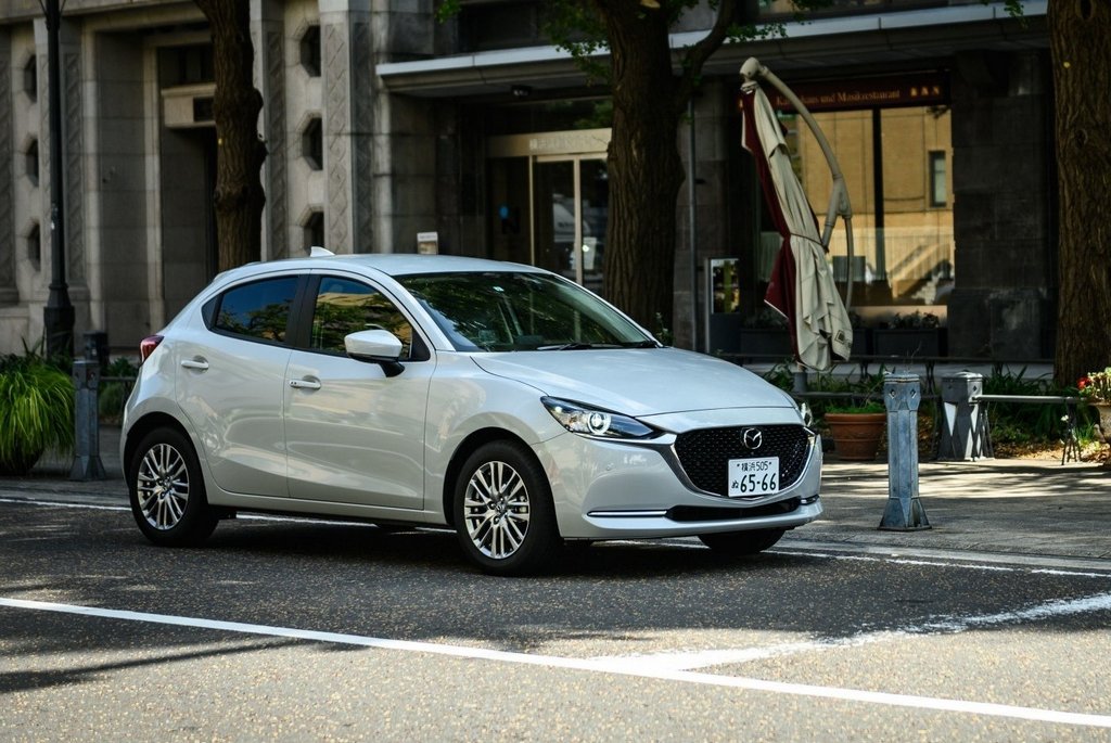 Оновлений субкомпактний хетчбек Mazda 2
