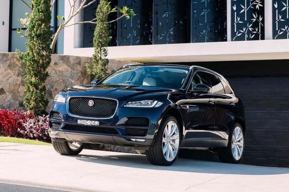 Середньорозмірний преміальний кросовер Jaguar F-Pace