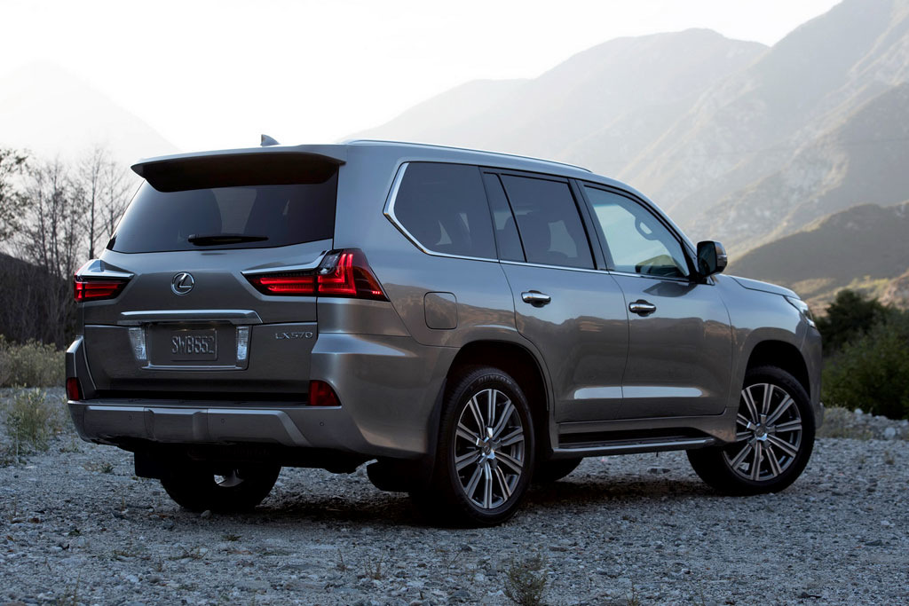 Преміальний повнопривідний позашляховик Lexus LX