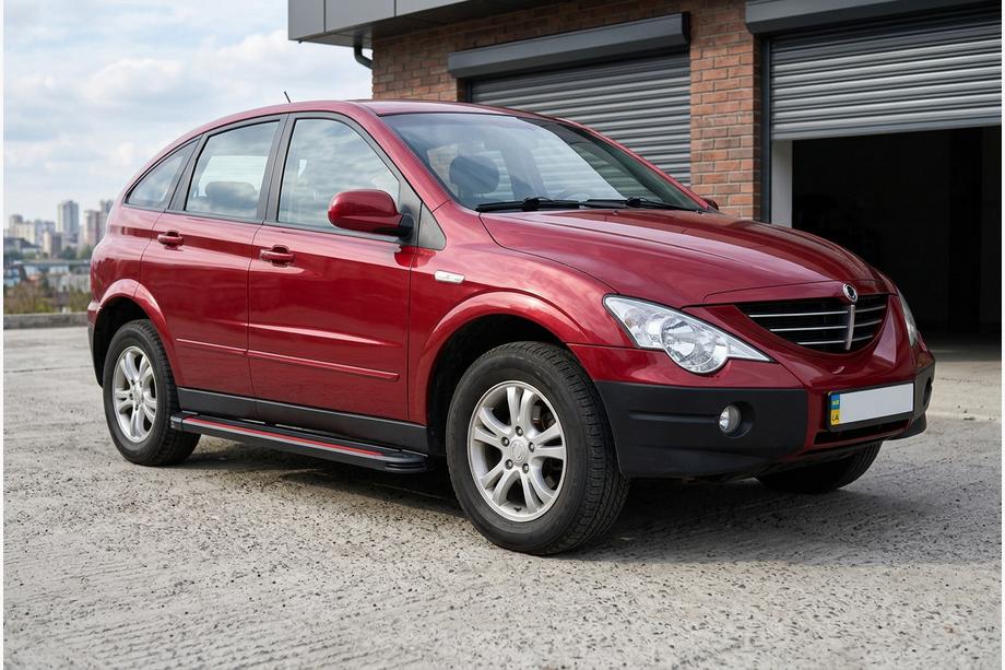 SsangYong Action 2005-2018 рр. Бокові пороги Maya Red (2 шт., алюміній) Image