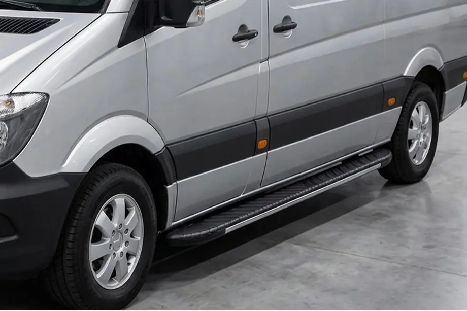 Volkswagen Crafter 2006-2016 рр. Бокові пороги Bosphorus Grey (2 шт., алюміній) Середня база Фото 1