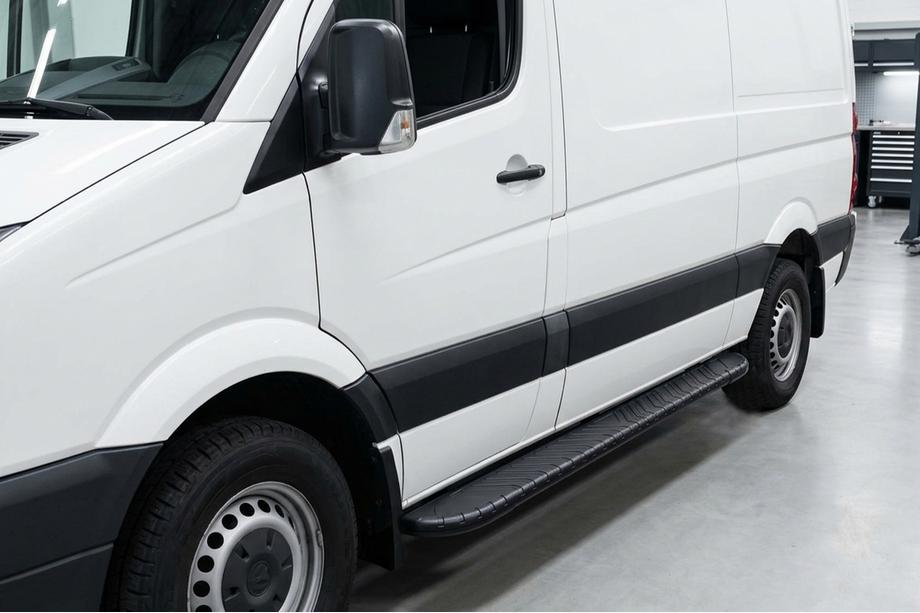 Volkswagen Crafter 2016- рр. Бокові пороги Bosphorus Black (2 шт., алюміній) Long/ExtraLong Фото 1