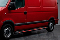 Nissan Interstar 2002-2010 рр. Бокові пороги Maya Red (2 шт., алюміній) фото 1
