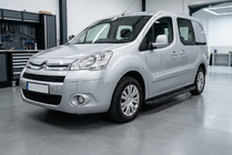 Citroen Berlingo 2008-2018 рр. Бокові пороги Tayga Black (2 шт., алюміній) фото 1