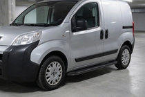 Citroen Nemo 2007-2017 рр. Бокові пороги Tayga Black (2 шт., алюміній) фото 1