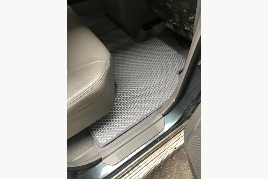 Nissan Patrol Y61 1997-2011 рр. Килимки EVA (сірі) Фото 4