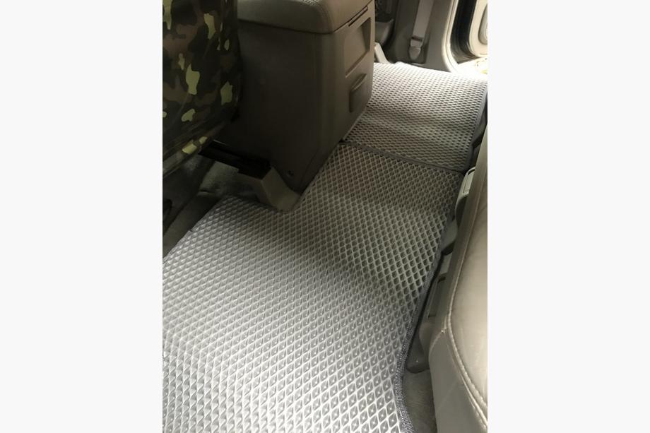 Nissan Patrol Y61 1997-2011 рр. Килимки EVA (сірі) Фото 5