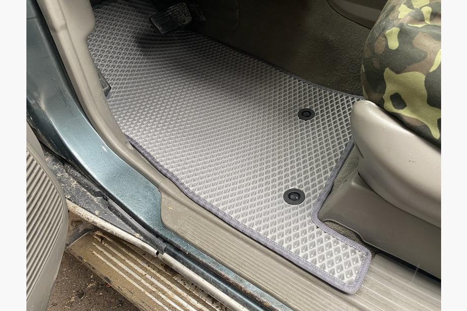 Nissan Patrol Y61 1997-2011 рр. Килимки EVA (сірі) Фото 6
