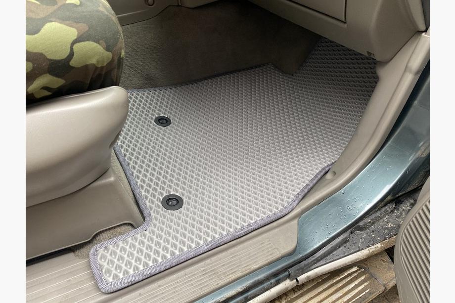 Nissan Patrol Y61 1997-2011 рр. Килимки EVA (сірі) Фото 8