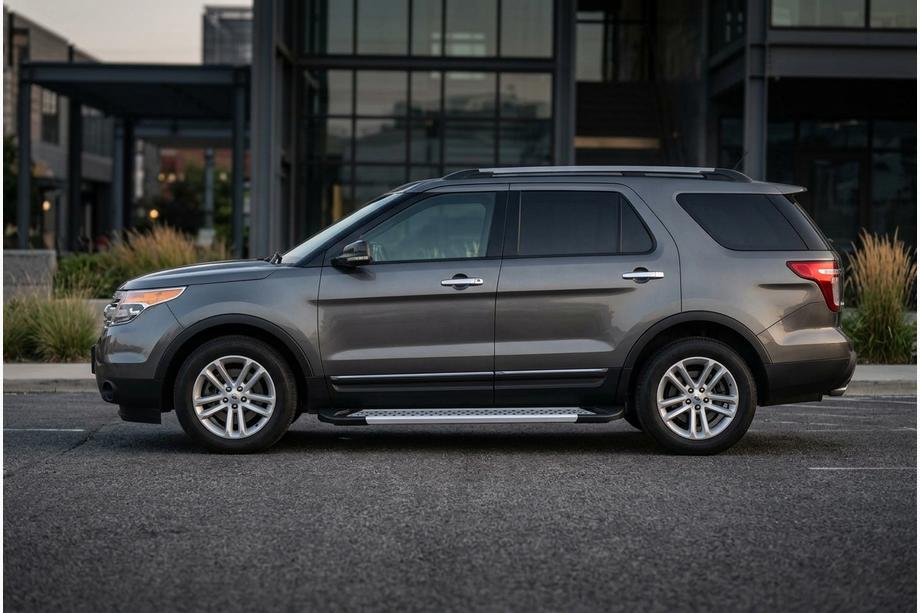 Ford Explorer 2011-2019 рр. Бокові пороги New Vision Grey (2 шт., алюміній) Image