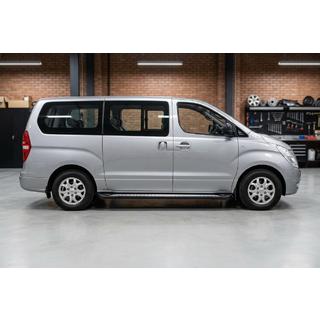 Бокові пороги New Vision Black (2 шт., алюм.) Hyundai H300, H1, Starex 2008-2020 рр. фото 1