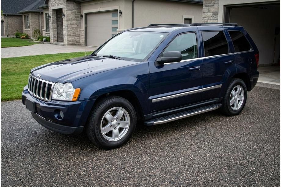 Jeep Grand Cherokee WK 2004-2010 рр. Бокові пороги BlackLine (2 шт., алюміній) Фото 1