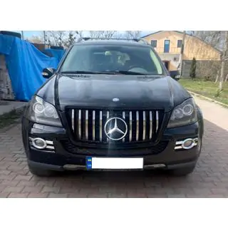 Передня решітка GT Panamericana (для GL550 USA) фото 1