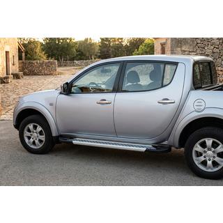 Бокові пороги New Vision Grey (2 шт., алюміній) Mitsubishi L200 2015-2024 рр. фото 1