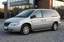 Chrysler Voyager 2001-2007 рр. Бокові пороги BlackLine (2 шт., алюміній) фото 1