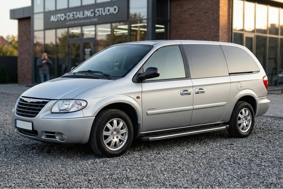 Chrysler Voyager 2001-2007 рр. Бокові пороги BlackLine (2 шт., алюміній) Image