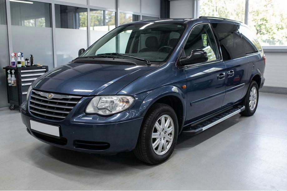 Chrysler Voyager 2001-2007 рр. Бокові пороги RedLine V1 (2 шт., алюміній) Image