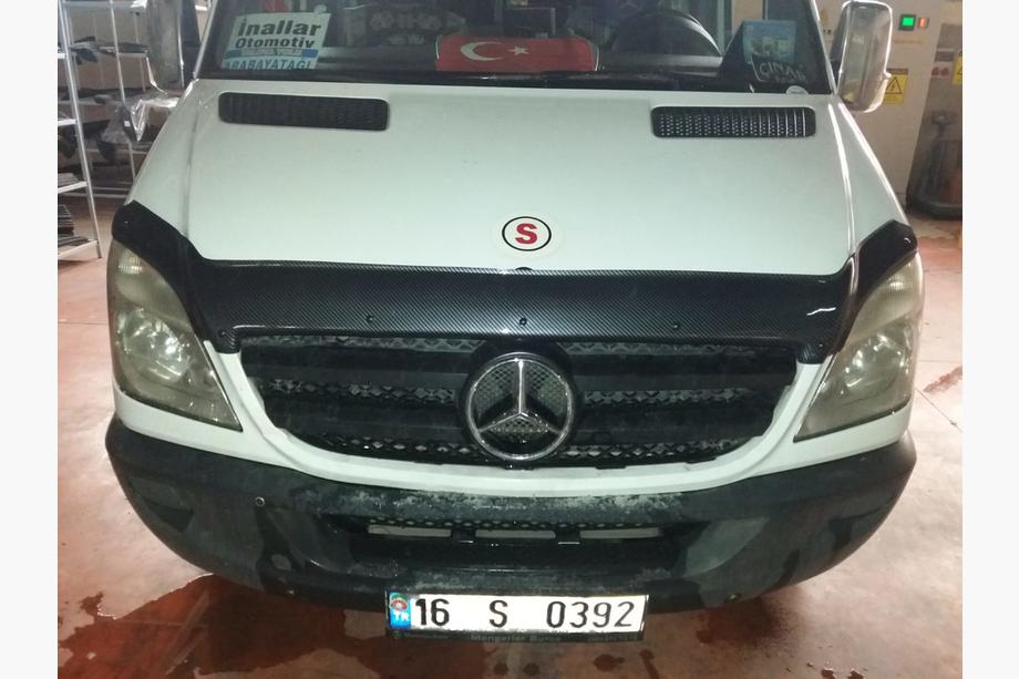 Mercedes Sprinter W906 2006-2018 рр. Дефлектор капоту під карбон 2006-2013 (EuroCap) Фото 3