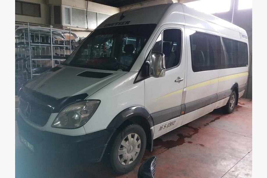Mercedes Sprinter W906 2006-2018 рр. Дефлектор капоту під карбон 2006-2013 (EuroCap) Фото 2
